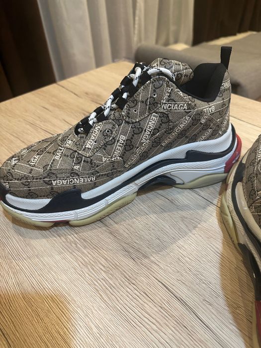 Balenciaga triple s