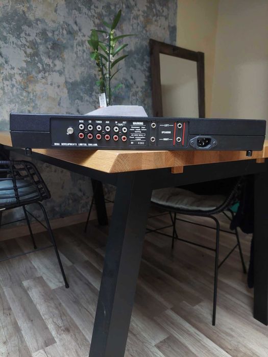 Качествен Англииски усилвател Rega Elex-бартер