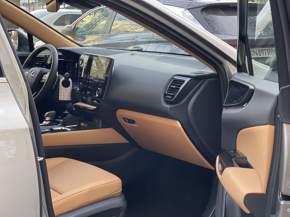 Lexus NX350hybrit AWD 2025 Full