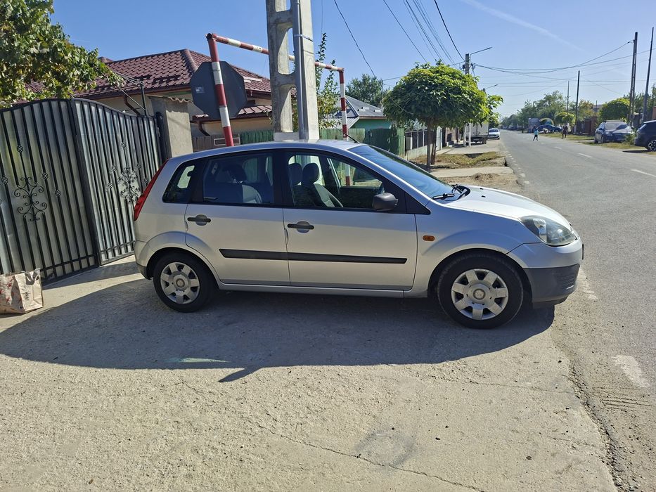 FORD Fiesta 2005 — imagine 3