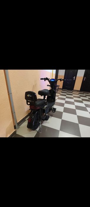 Новый электроскутер ск8 про