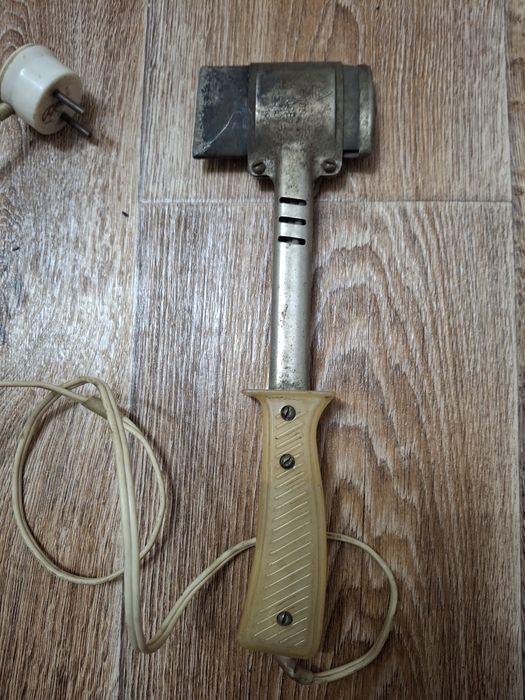 Паяльник  советский  эмп-100вт.