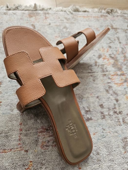 Papuci Hermes , masura 39