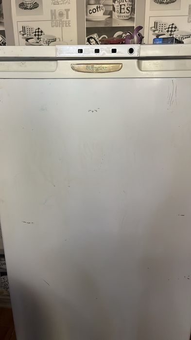 Продам холодильник Бирюса .