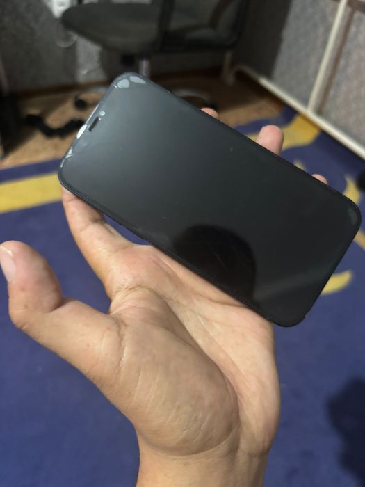 Продам IPhone 12  128 гиг память