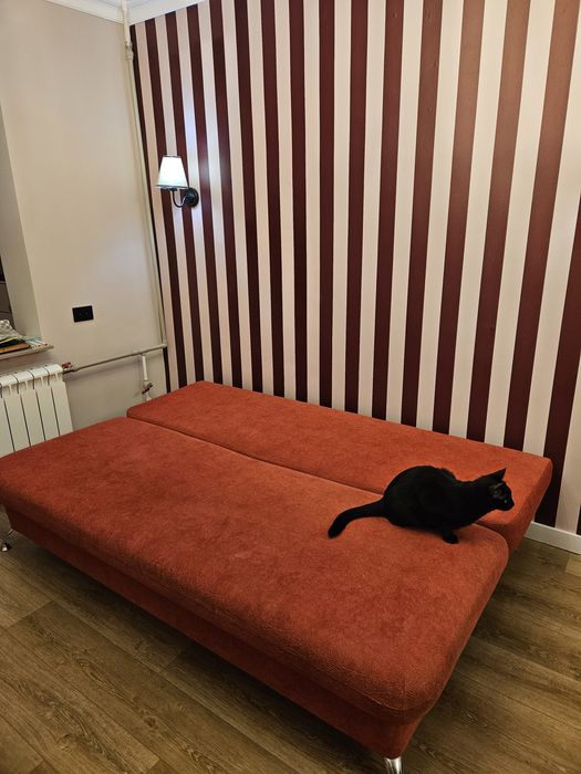 Тахта, б/у, в отличном состоянии