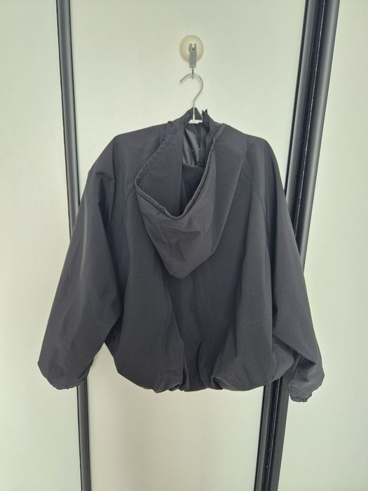 Продам ветровку бомбер оверсайз