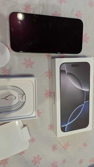 Iphone 16 pro max с гарантией