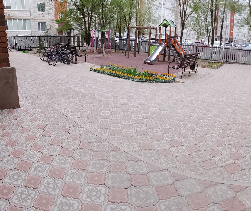 Продам 2 ком кв 105 м2 в микрорайоне Женис