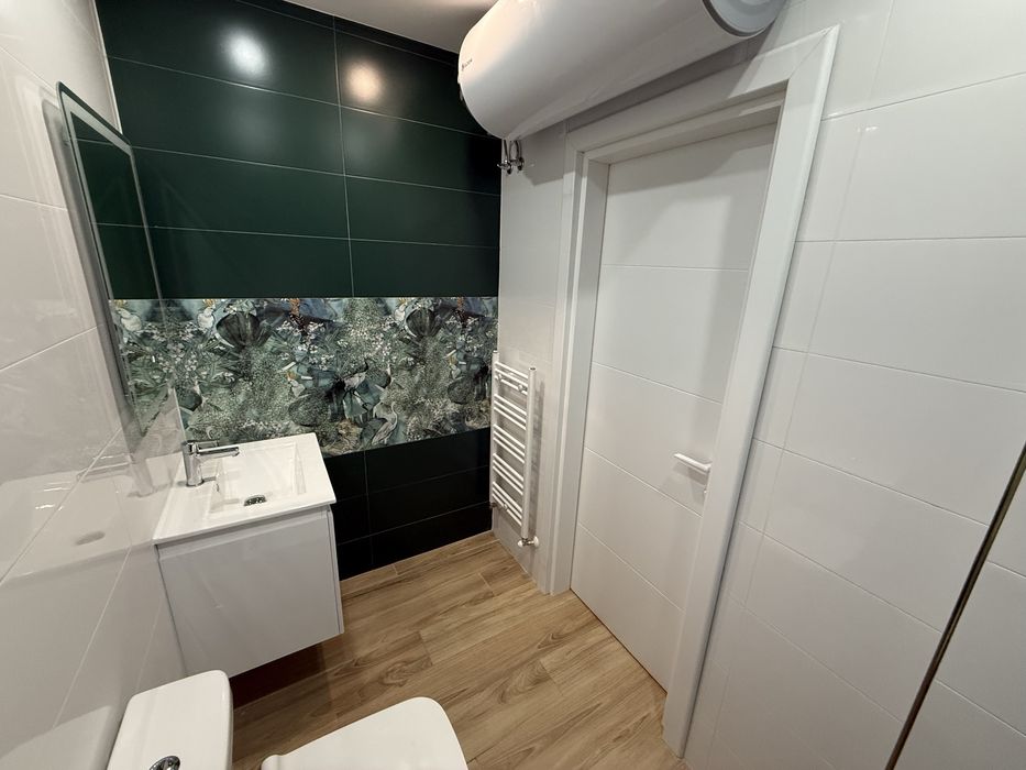 Дава се под наем Тристаен апартамент в София, Кръстова вада - 90 кв.м за 897.6 € - Снимка #8