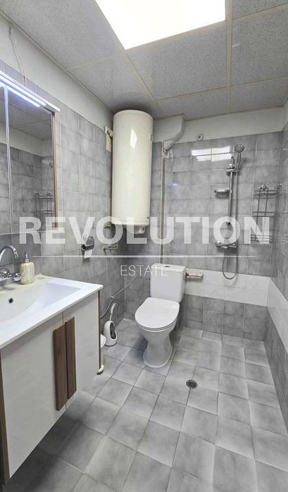 Дава се под наем Двустаен апартамент в Варна, Спортна зала - 60 кв.м за 550 € - Снимка #4