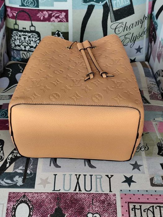 LOUIS VUITTON Дамска Чанта Монограм Кожа