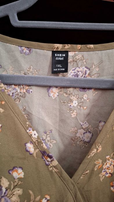 Рокля Shein зелена на цветя ХЛ XL