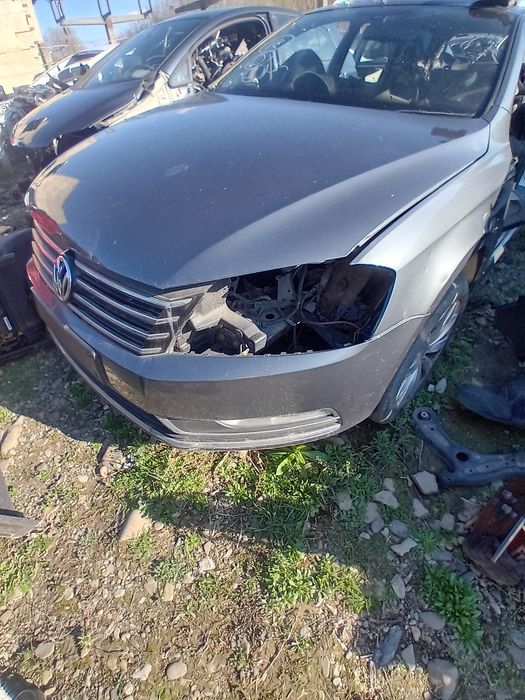 Fata completa Volkswagen Passat B7 Break 2011
