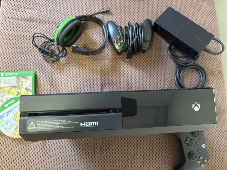 Xbox one 500gb комплект