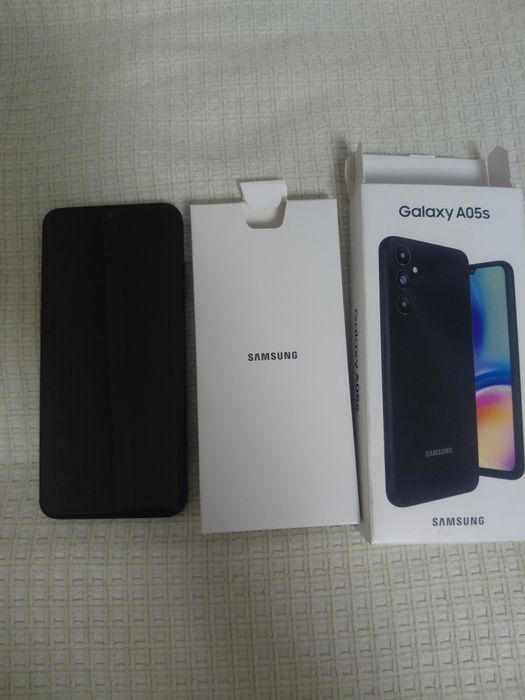 Продам смартфон,,Самсунг "