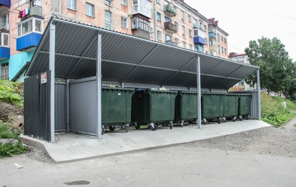 Мусорные площадки с установкой
