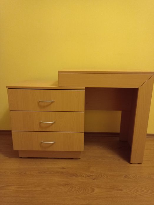 Скрин -  тоалетка