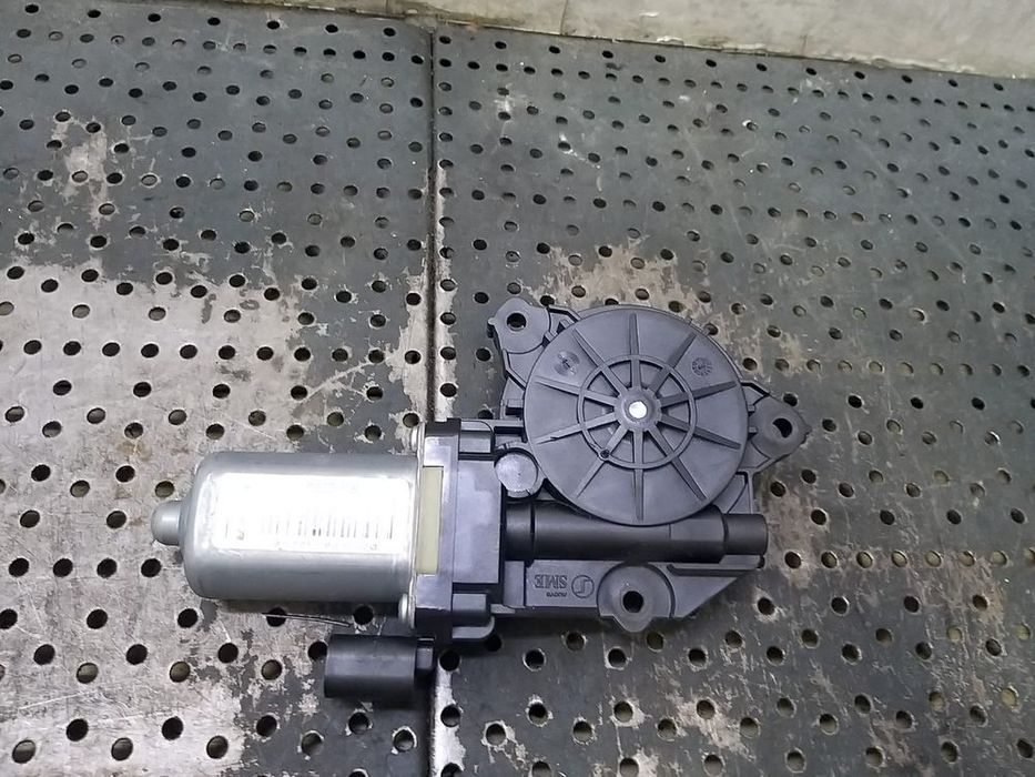 Motoras macara dreapta fata alfa romeo 159 939 d2935p8