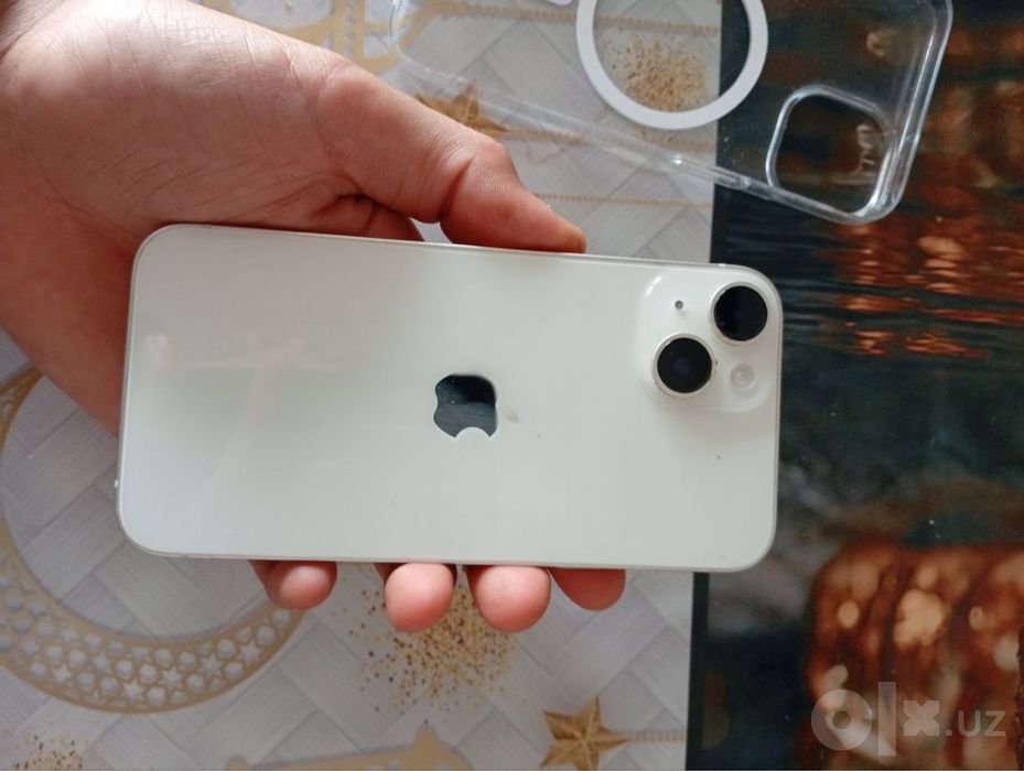 iPhone 14 ideal.