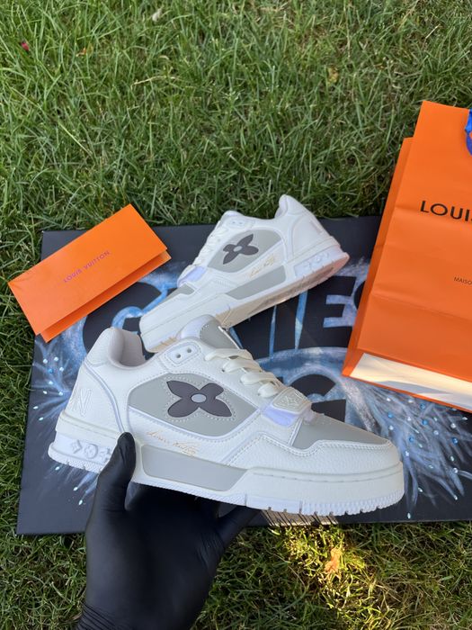 Louis Vuitton Trainer crem