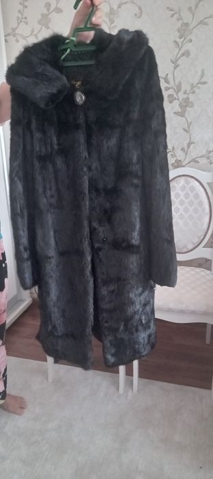 Продаётся норковая шуба
