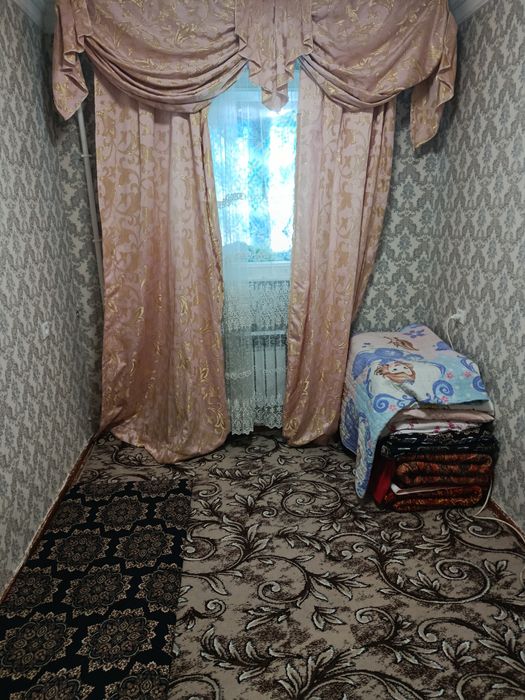 Uy sotiladi 77kv metrli