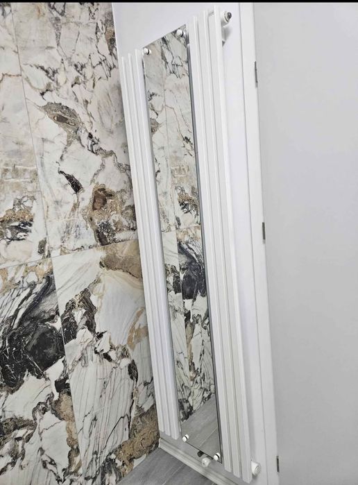 Vand radiator cu oglinda