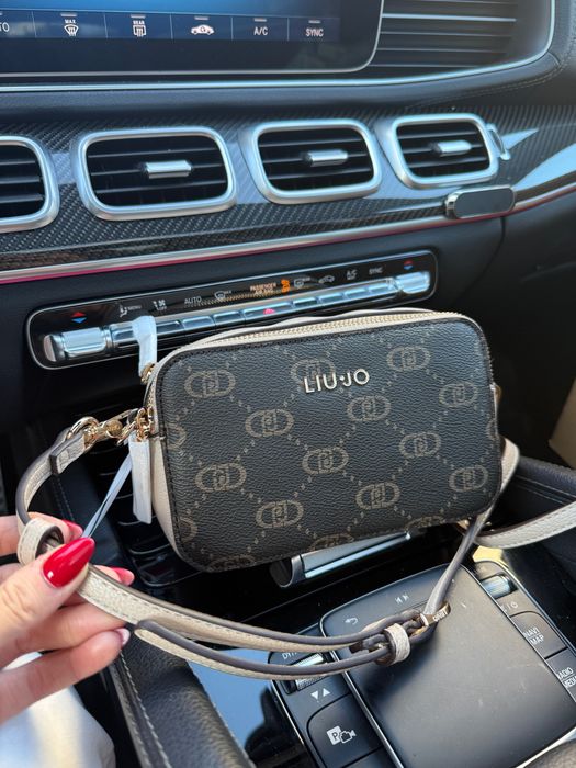 Нова чанта Liu Jo