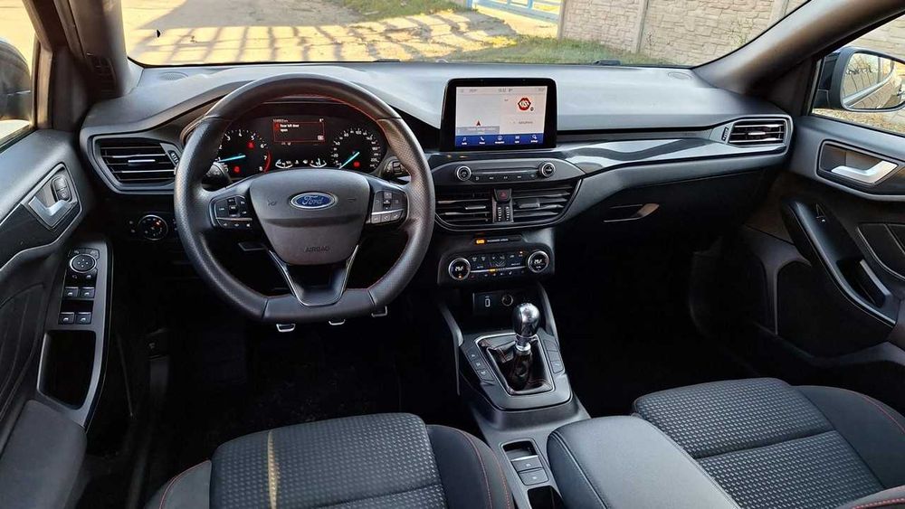 Ford Focus MK 4 ST LINE 1.5 150 cp Sport EURO 6 105000 km