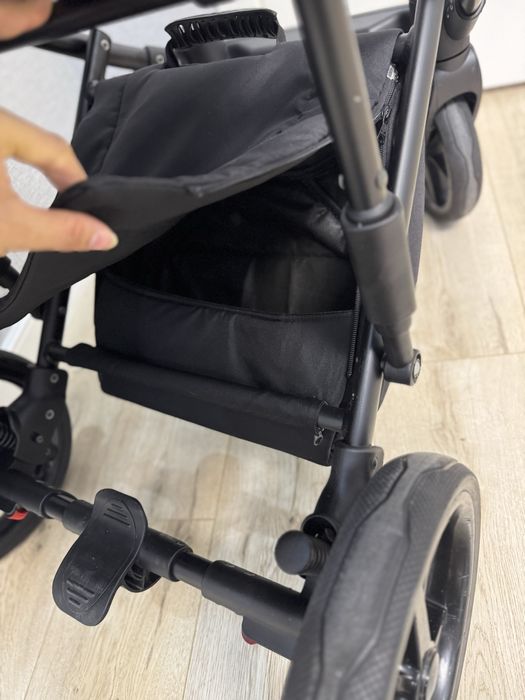 Продаю Коляску 2 в 1