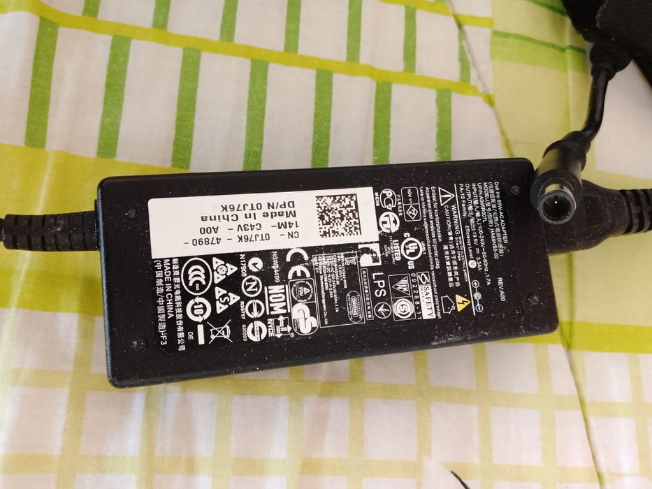 Зарядка на ноутбук DELL