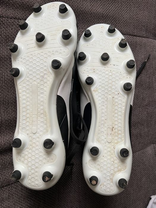Adidasi sport Puma marimea 40,5 (EU)