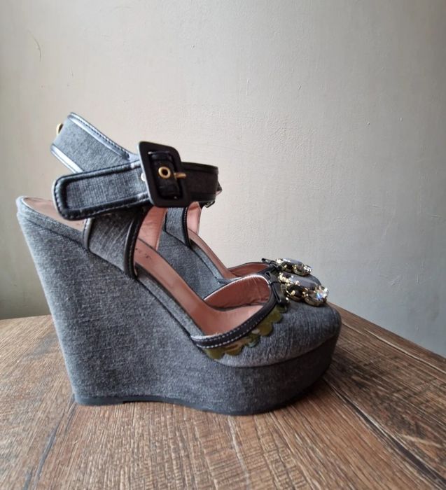 Обувки Calvin Klein,Clarks,Ara,GEOX,Nike,Converse,Liu Jo,Replay