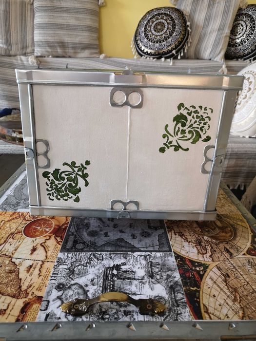 Дървен сандък ракла