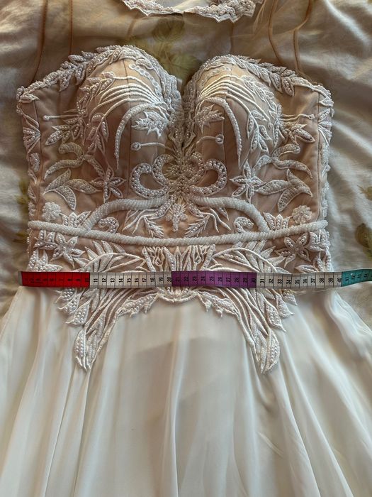 Бутикова сватбена рокля – носена еднократно