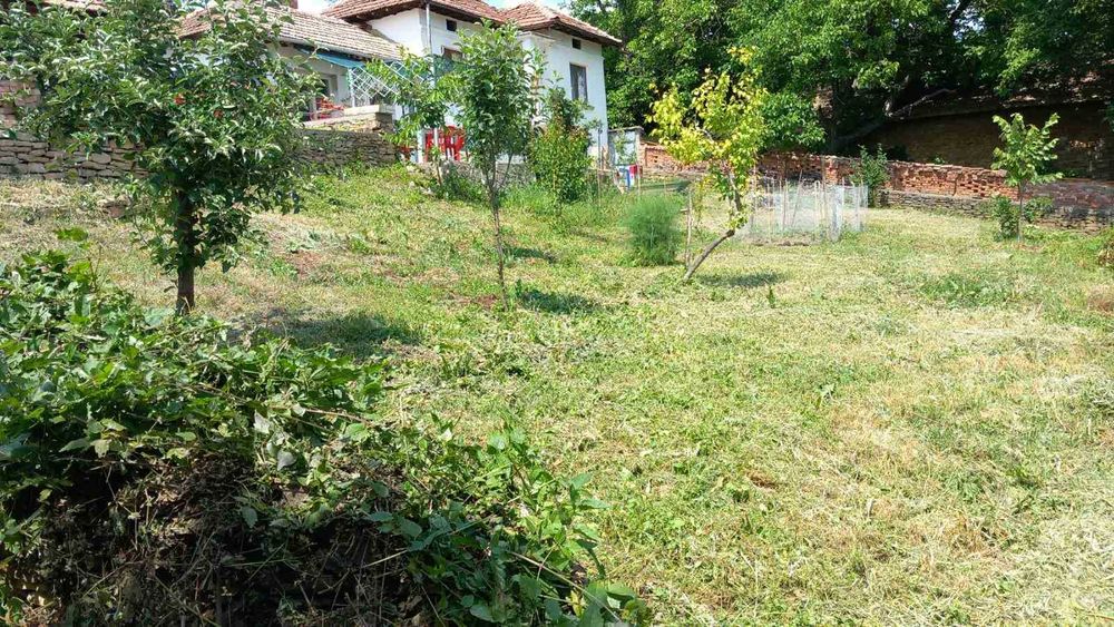 Реновирана къща във Велико Търновско село