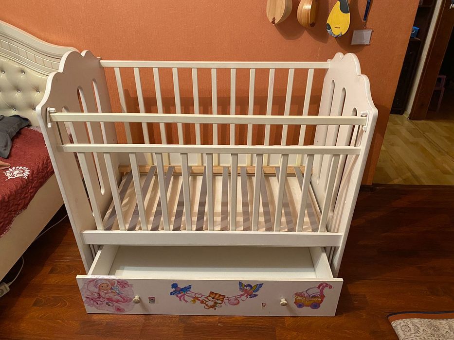 Продам манеж в хорошем состоянии