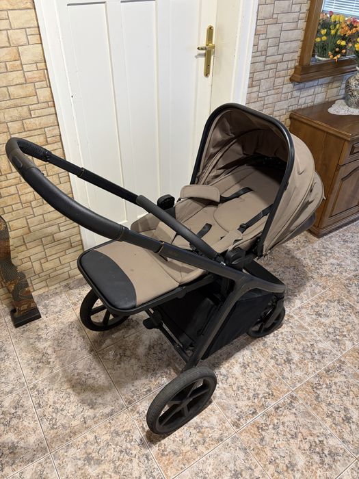Carrello Vector - бебешка количка