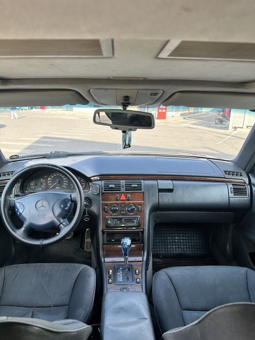 Mersedes w210 e230