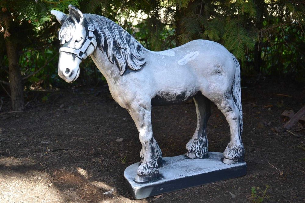 Animale decorative din beton