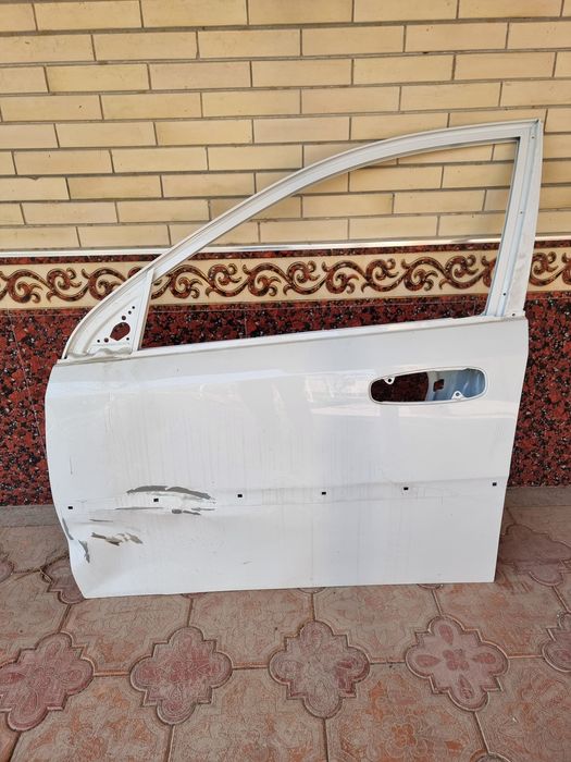 Gentra  eshik kapot oq rang 2022 yil