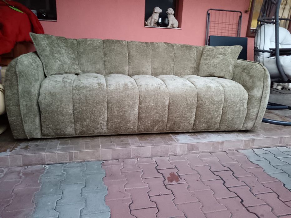 De vanzare , noi pe comanda !