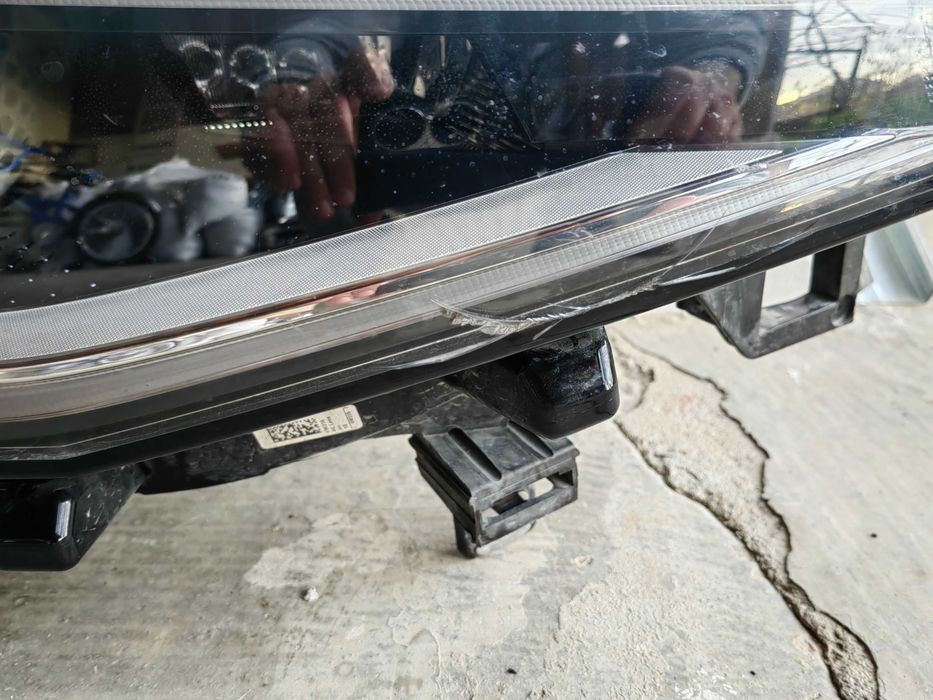 Фар VW ID4 десен Оригинален