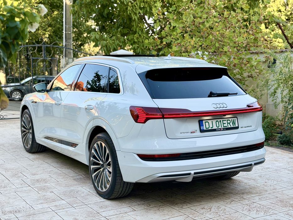 AUDI e-tron 2021 — imagine 4