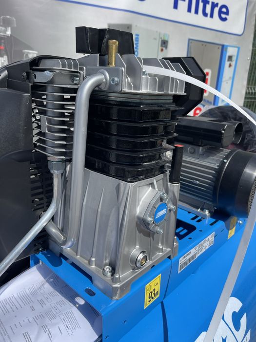 Compresor Profesional cu pistoane Debit 444l:min/230v/11BAR/270l/A49B