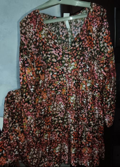 продам платья Gloria Jeans и H&M