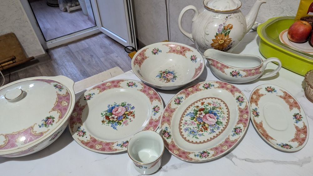 Продаеться посуда