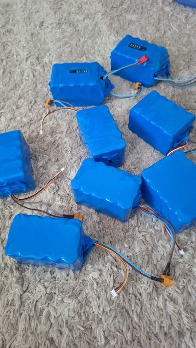 Acumulator Barcuta de plantat navomodel li ion 18650 21700