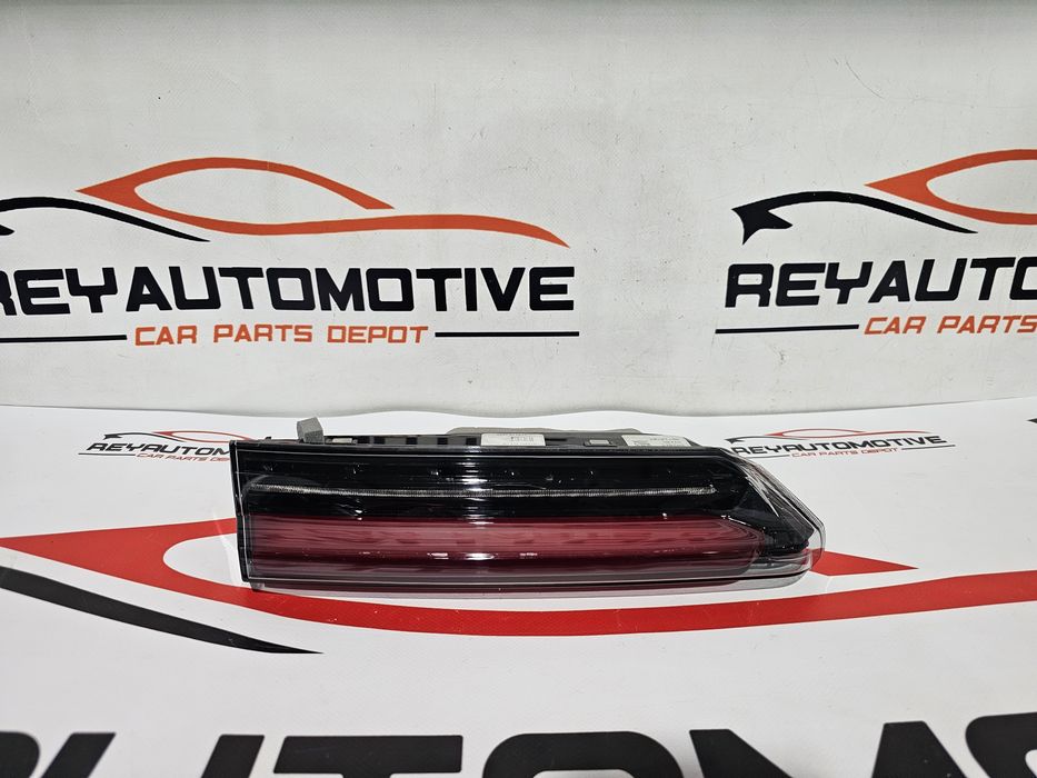 Stop stanga haion Lamborghini Urus dupa 2018 cod 4ML945071B NOU